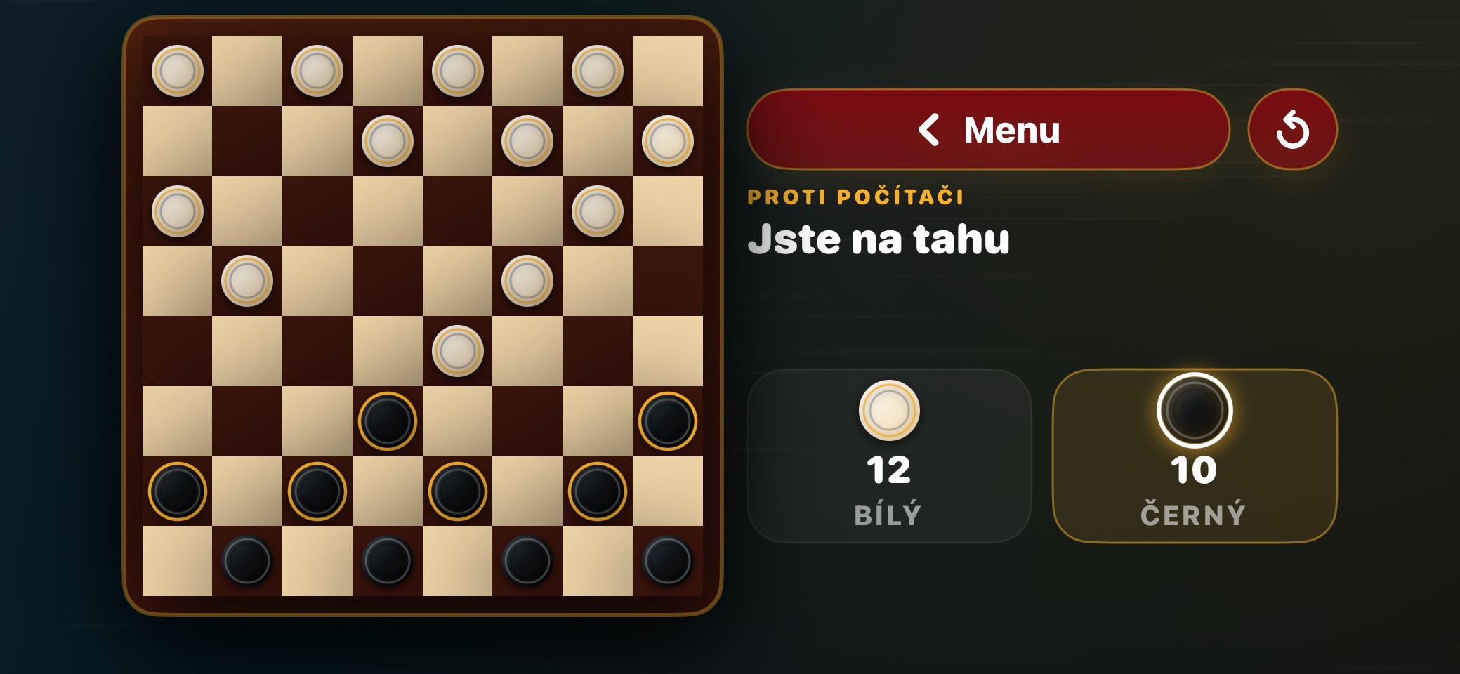 Česká dáma rozehraná partie se šachovnicí